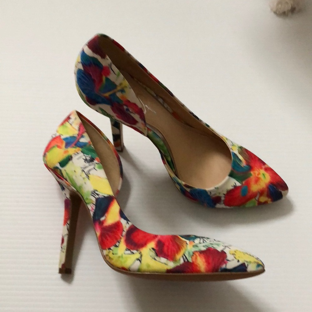 Jessica Simpson Pumps